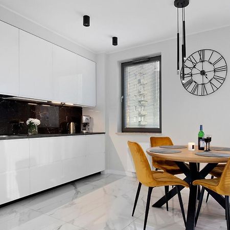 Elite Apartments Garden Gates Premium 格但斯克 外观 照片